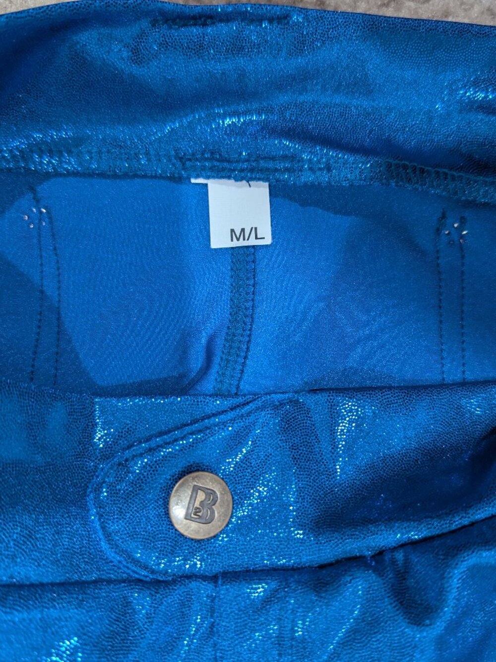 NWOT Rave shorts, M/L - Picture 3 of 4